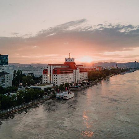 Hilton Vienna Waterfront Ξενοδοχείο Εξωτερικό φωτογραφία