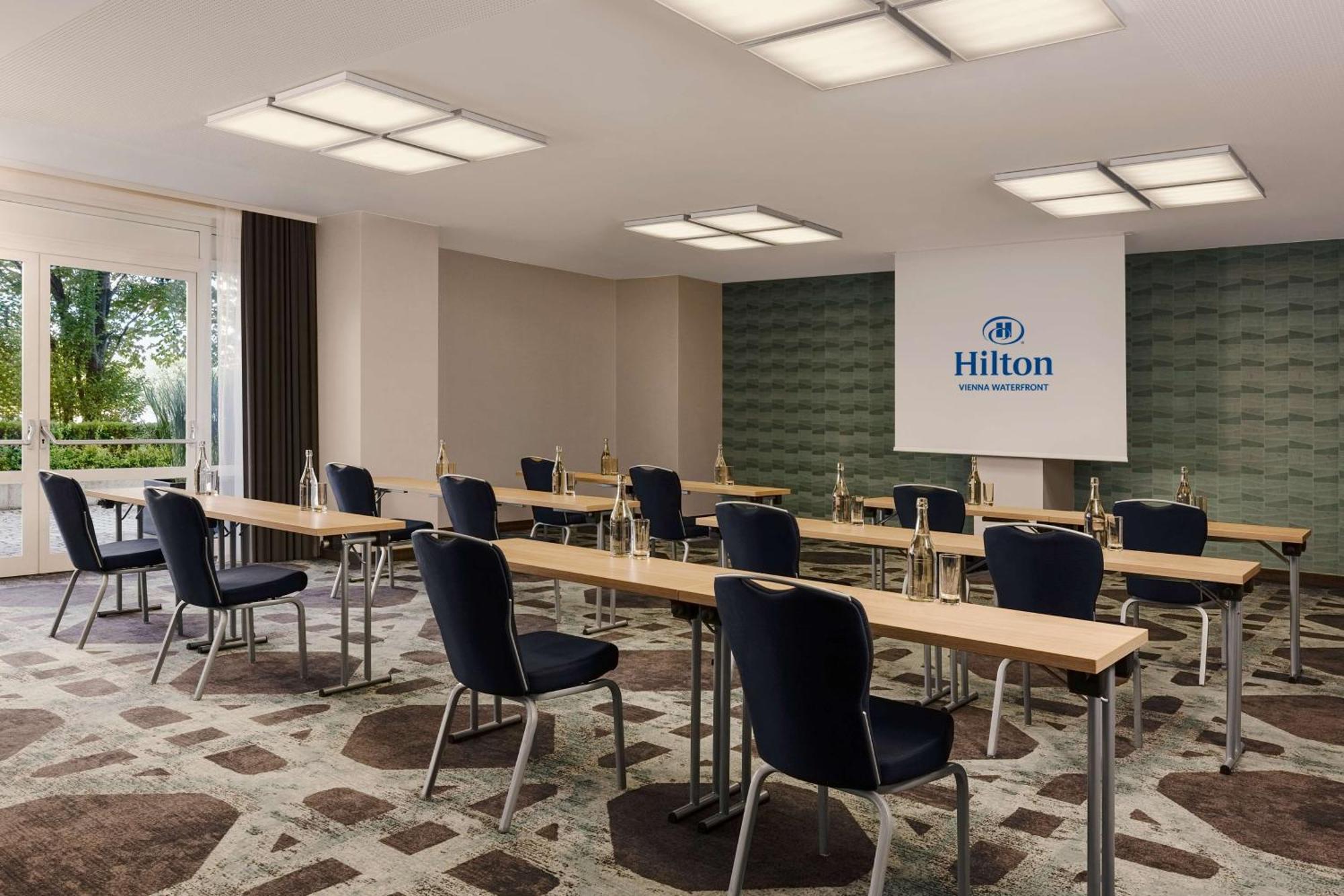 Hilton Vienna Waterfront Ξενοδοχείο Εξωτερικό φωτογραφία