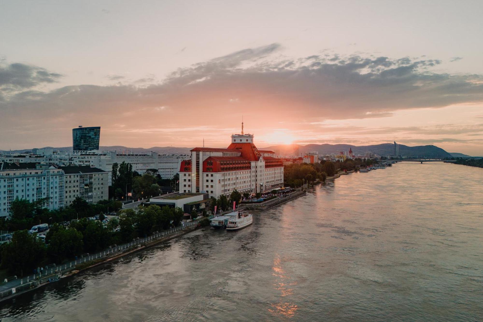 Hilton Vienna Waterfront Ξενοδοχείο Εξωτερικό φωτογραφία